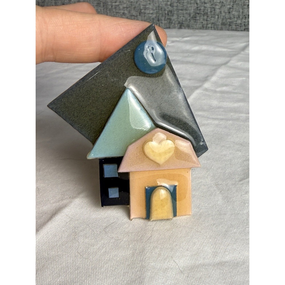 House‎ Pins by Lucinda Brooch Pin Moon Home Heart Pink Blue Green Retro 80s/90s